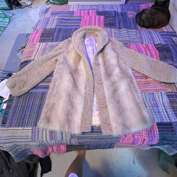 VINTAGE D’ESPRIT Fur Coat - Picture 3 of 5